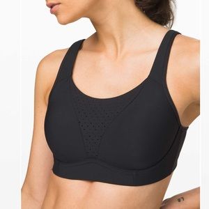 Lululemon Run Times Bra 36D Black